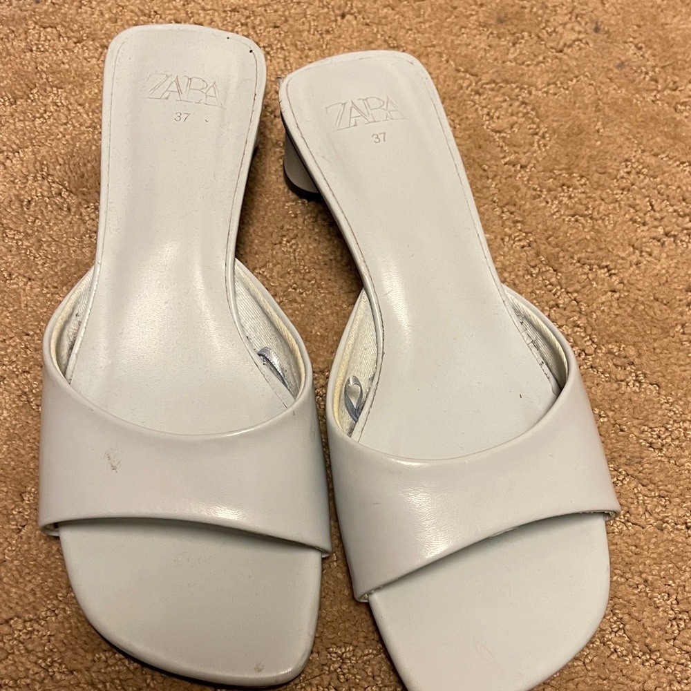Zara Women's Cream Mules